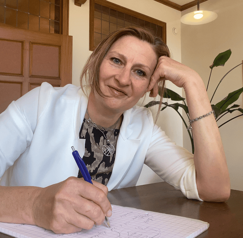 emotions release therapist